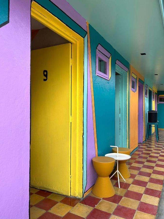 Funk Yeah Hostel Antigua Exterior foto